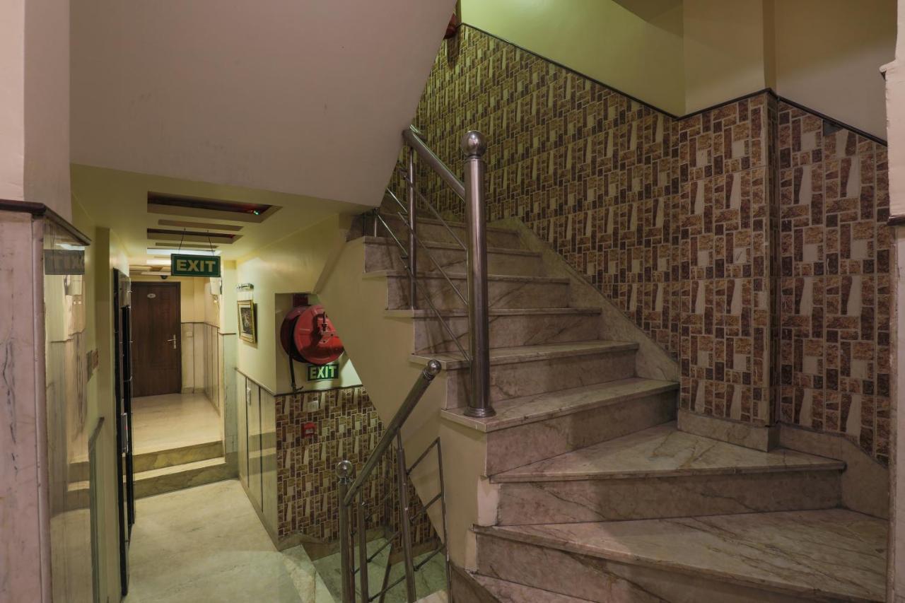 Hotel Guruvas Inn "Vaccinated Staff" New Delhi Exterior foto