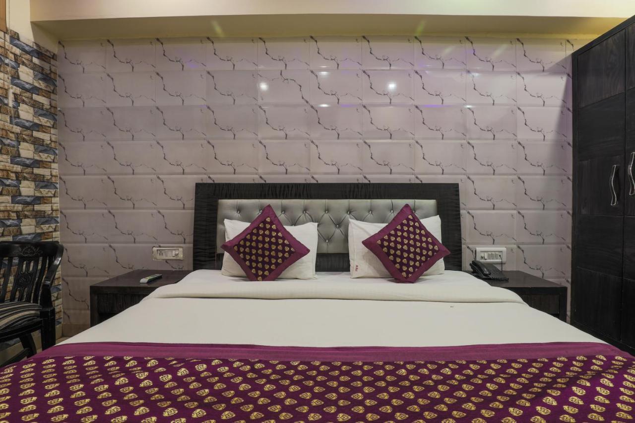 Hotel Guruvas Inn "Vaccinated Staff" New Delhi Exterior foto