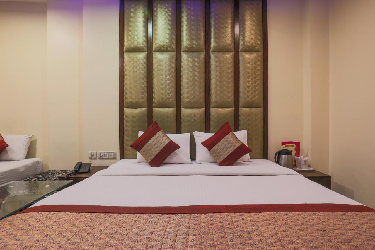 Hotel Guruvas Inn "Vaccinated Staff" New Delhi Exterior foto